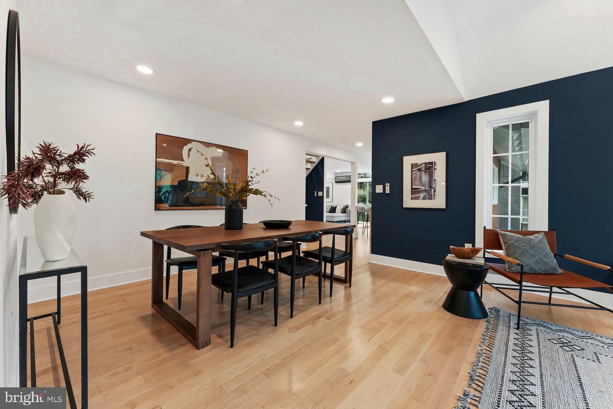 6522 Walhonding Road Bethesda, MD 20816 - Photo 13 of 56 Gallery Image 13