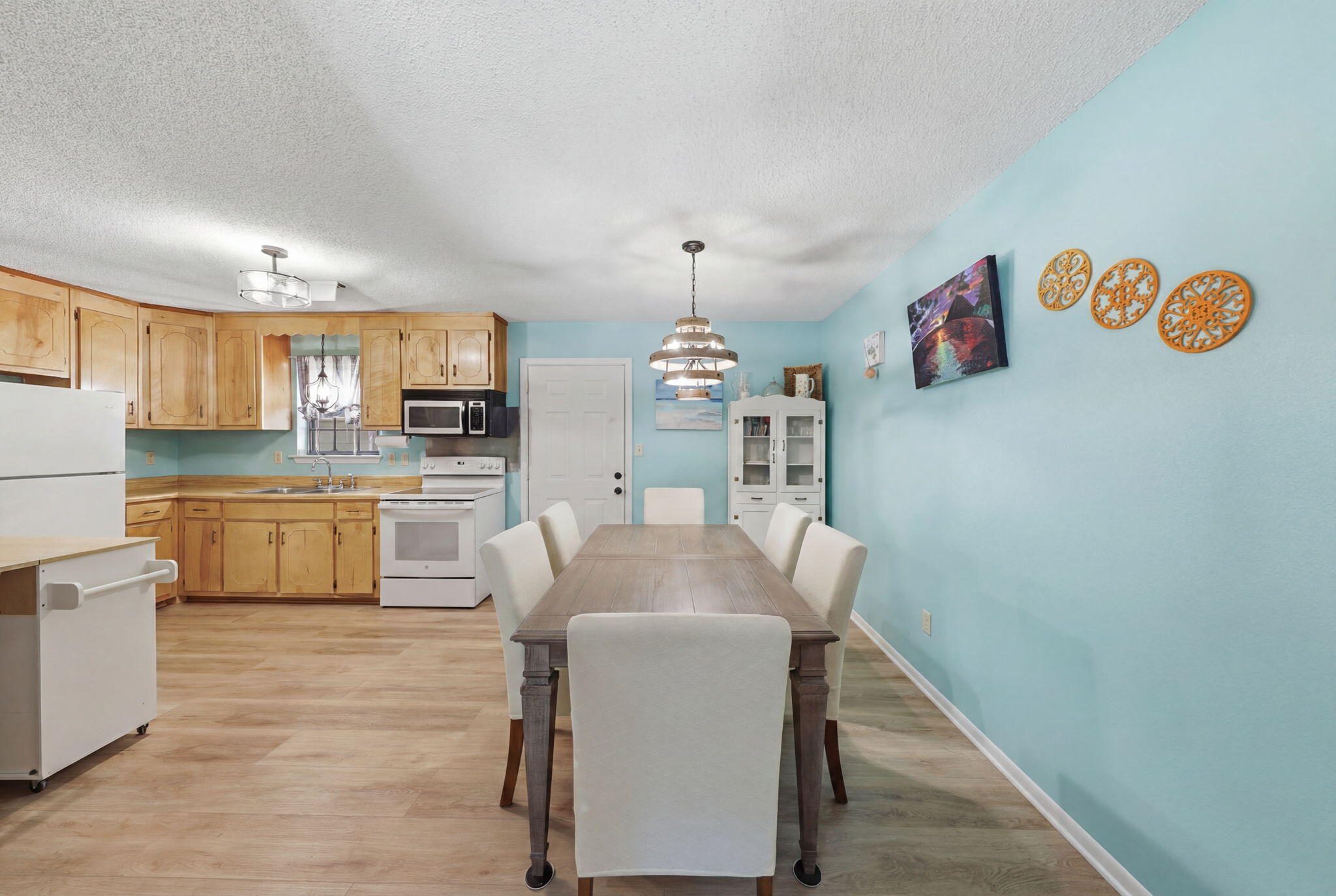 532 Springtime Avenue Holt, FL 32564 - Photo 9 of 33 15-web-or-mls-532-springtime-ave