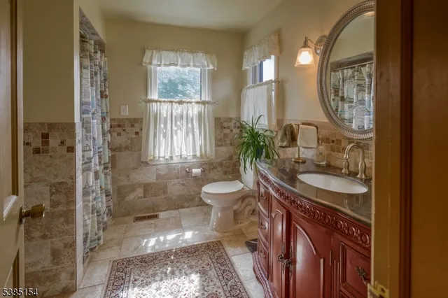 $1,950,000 | 245 Old Turnpike Road, Califon, NJ 07830