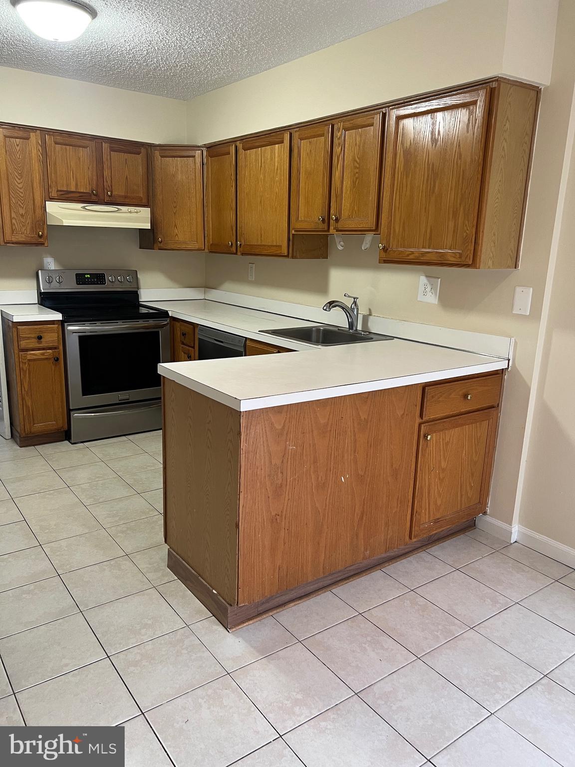 2250 Southgate Square Reston, VA 20191 - Photo 13 of 17