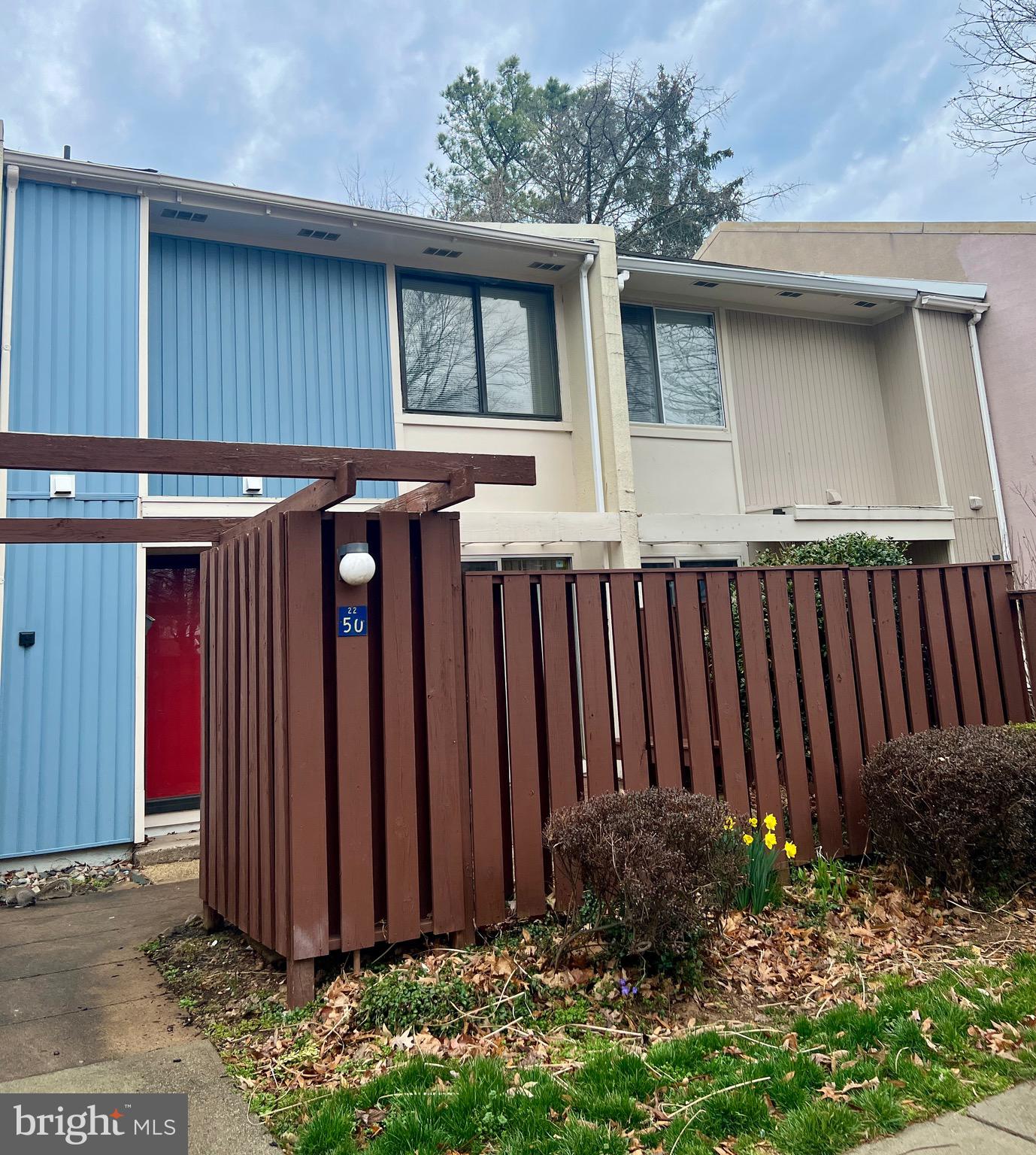 2250 Southgate Square Reston, VA 20191 - Photo 2 of 17