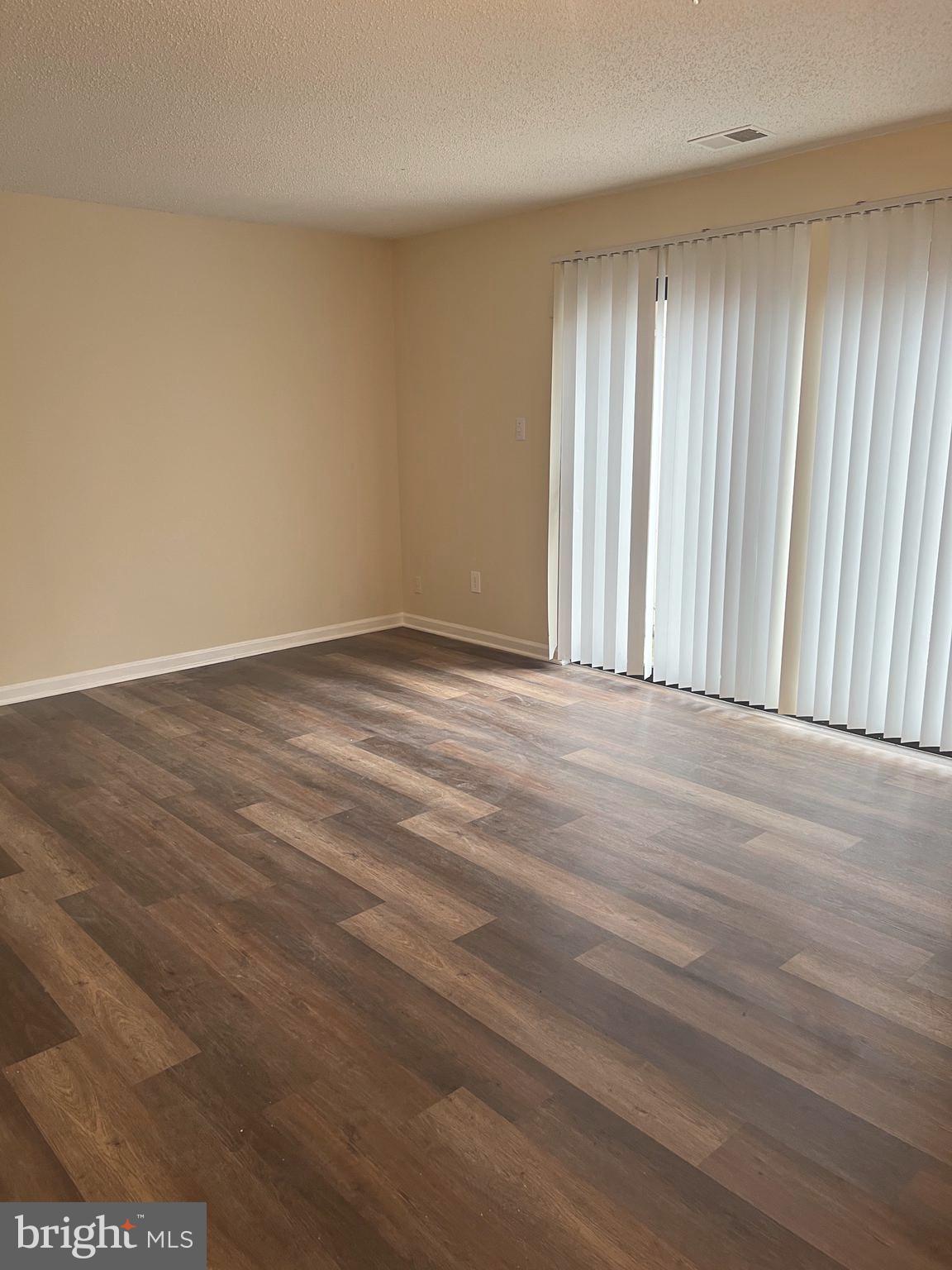 2250 Southgate Square Reston, VA 20191 - Photo 6 of 17