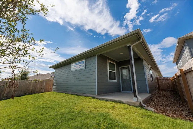 $1,900 | 6206 Marsh Lane, Buda, TX 78610