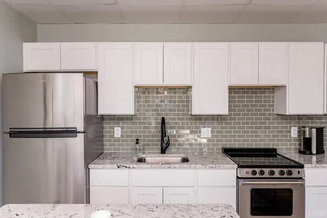 $679,900 | 409 Lake Vista Drive, Forest, VA 24551