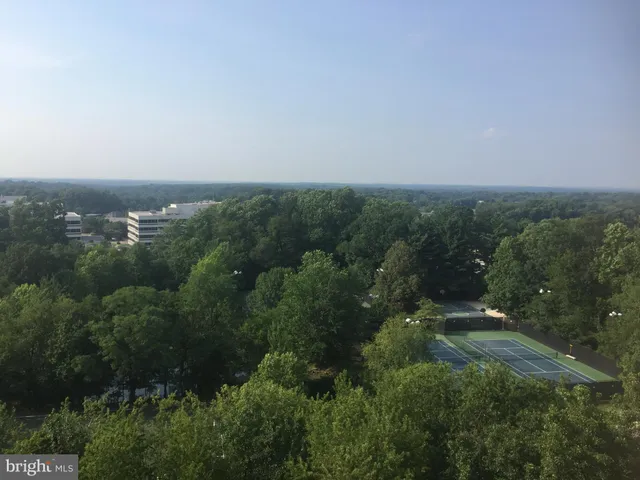 $2,300 | 8380 Greensboro Drive, Unit 602, McLean, VA 22102