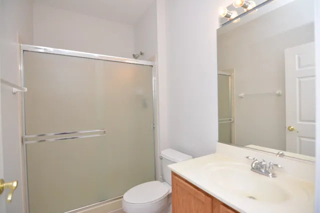 $2,900 | 4756 North Lamon Avenue, Chicago, IL 60630