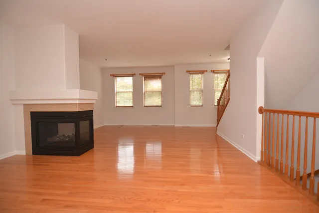 $2,900 | 4756 North Lamon Avenue, Chicago, IL 60630