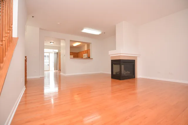 $2,900 | 4756 North Lamon Avenue, Chicago, IL 60630