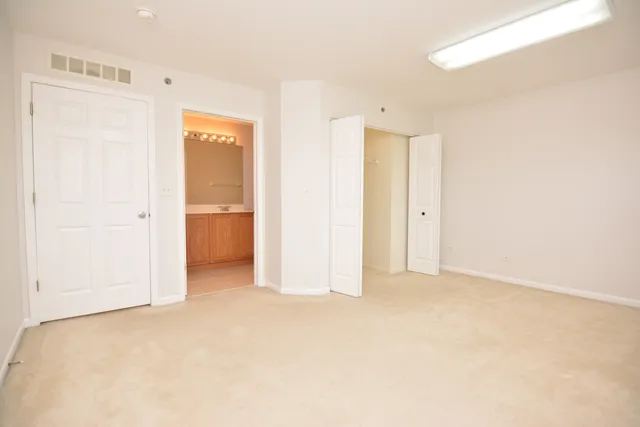 $2,900 | 4756 North Lamon Avenue, Chicago, IL 60630