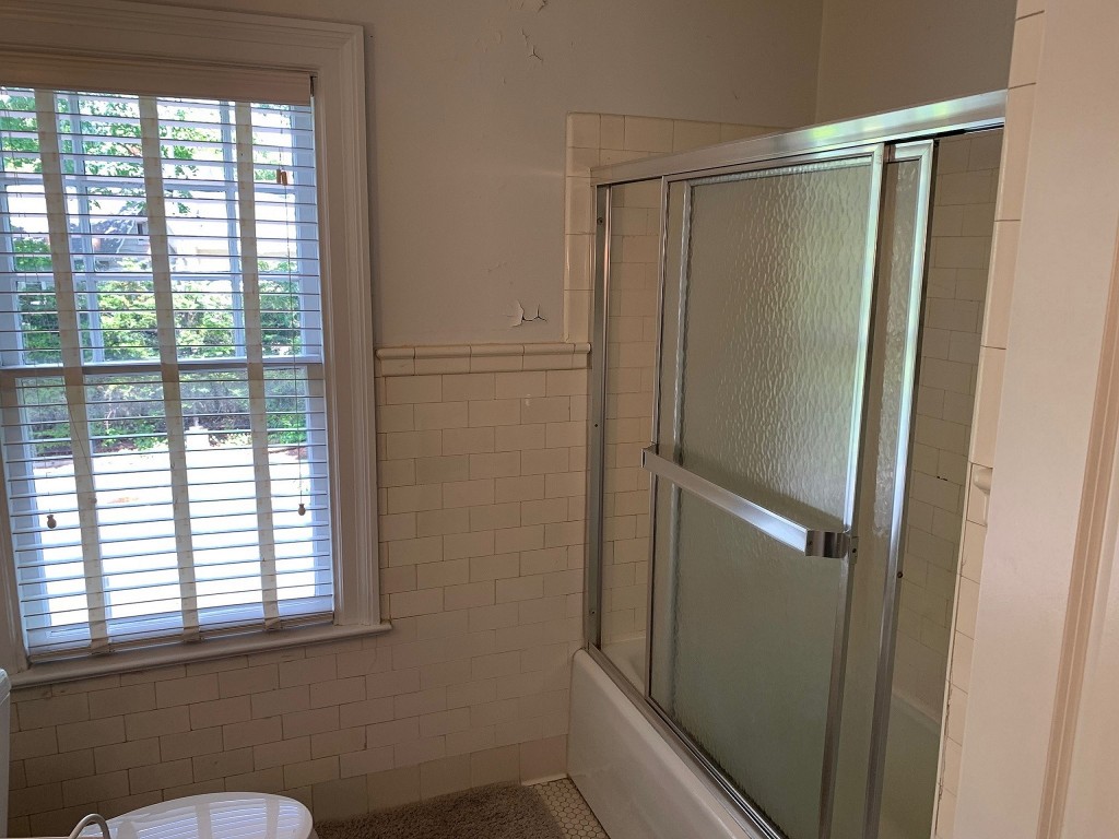 34 Riverside Drive Binghamton, NY 13905 - Photo 3 of 6