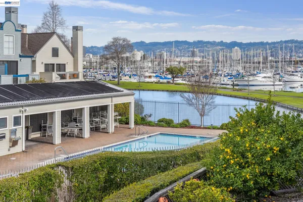 $1,485,000 | 9 Regulus Court, Alameda, CA 94501