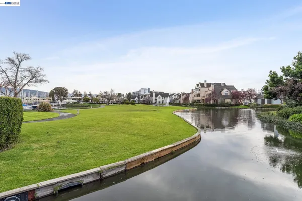 $1,485,000 | 9 Regulus Court, Alameda, CA 94501