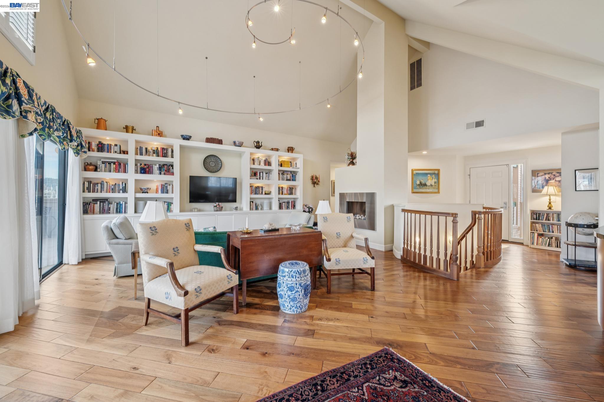 9 Regulus Court Alameda, CA 94501 - Photo 5 of 44