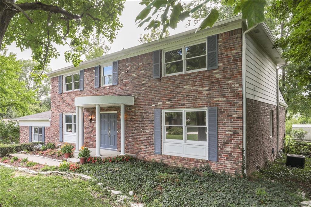 249 Bennington Road Indianapolis, IN 46227 - Photo 3 of 41 Gallery Image 3