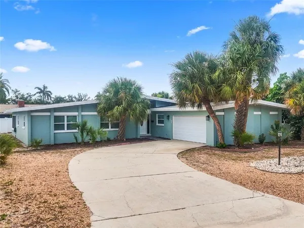 $3,900 | 409 4th Avenue North, St. Petersburg, FL 33715