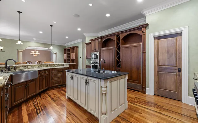 $2,950,000 | 11 St Nicholas Way, Signal Mountain, TN 37377