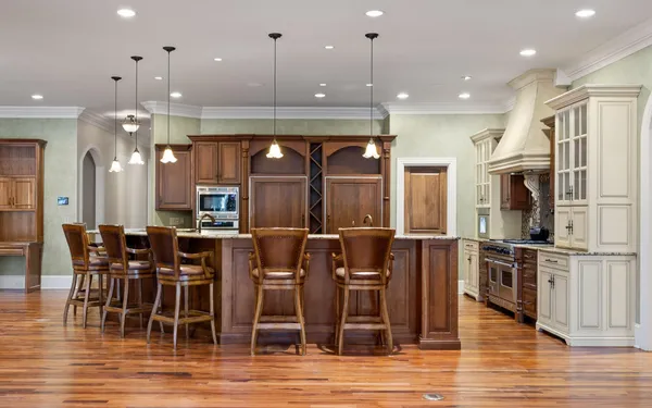 $2,950,000 | 11 St Nicholas Way, Signal Mountain, TN 37377