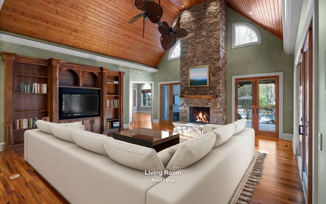 $2,950,000 | 11 St Nicholas Way, Signal Mountain, TN 37377