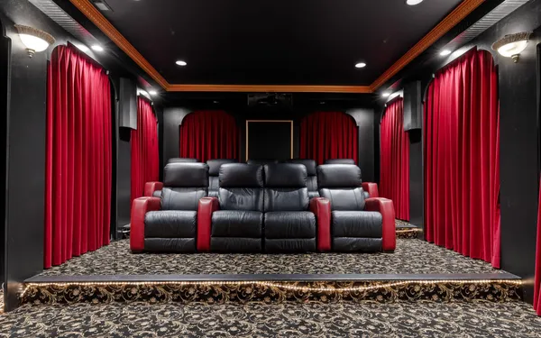 $2,950,000 | 11 St Nicholas Way, Signal Mountain, TN 37377