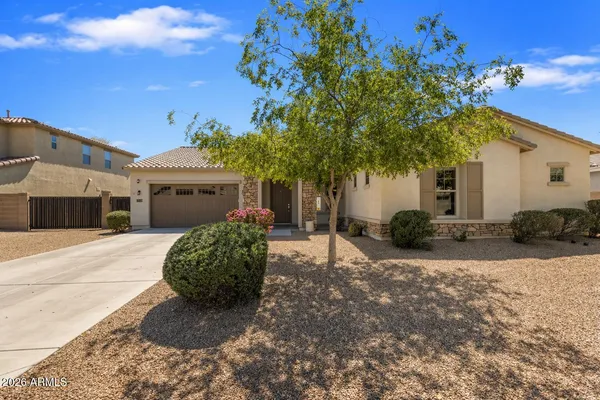 $695,000 | 2827 East Muirfield Street, Gilbert, AZ 85298