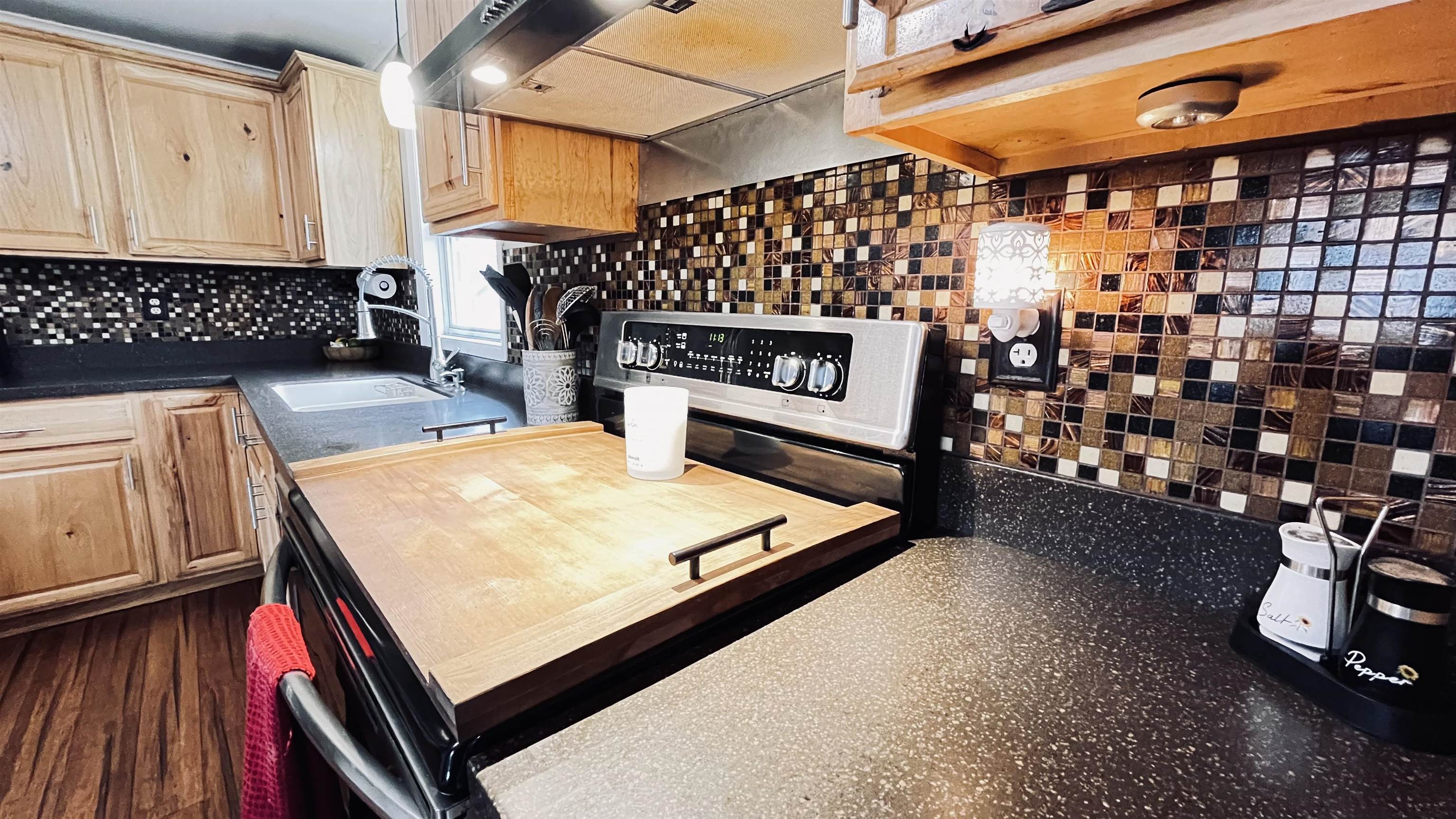 623 East Village Road Waterford, VT 05819 - Photo 12 of 49