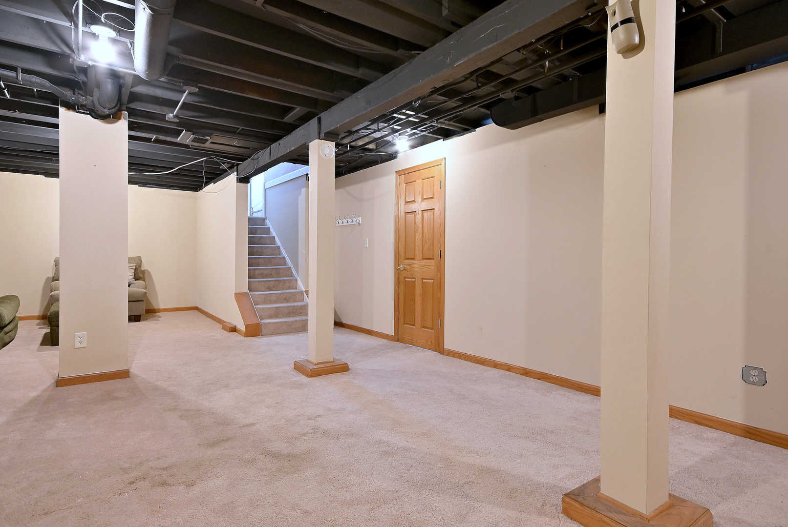 8 South Commonwealth Avenue Aurora, IL 60506 - Photo 18 of 24
