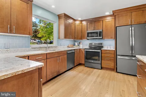 $525,000 | 1123 Chinaberry Lane, Crownsville, MD 21032