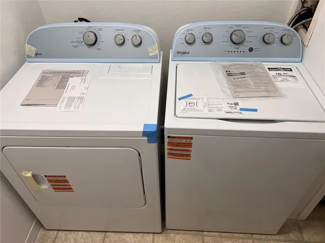 $1,600 | 5459 Vineland Road, Unit 4310, Orlando, FL 32811