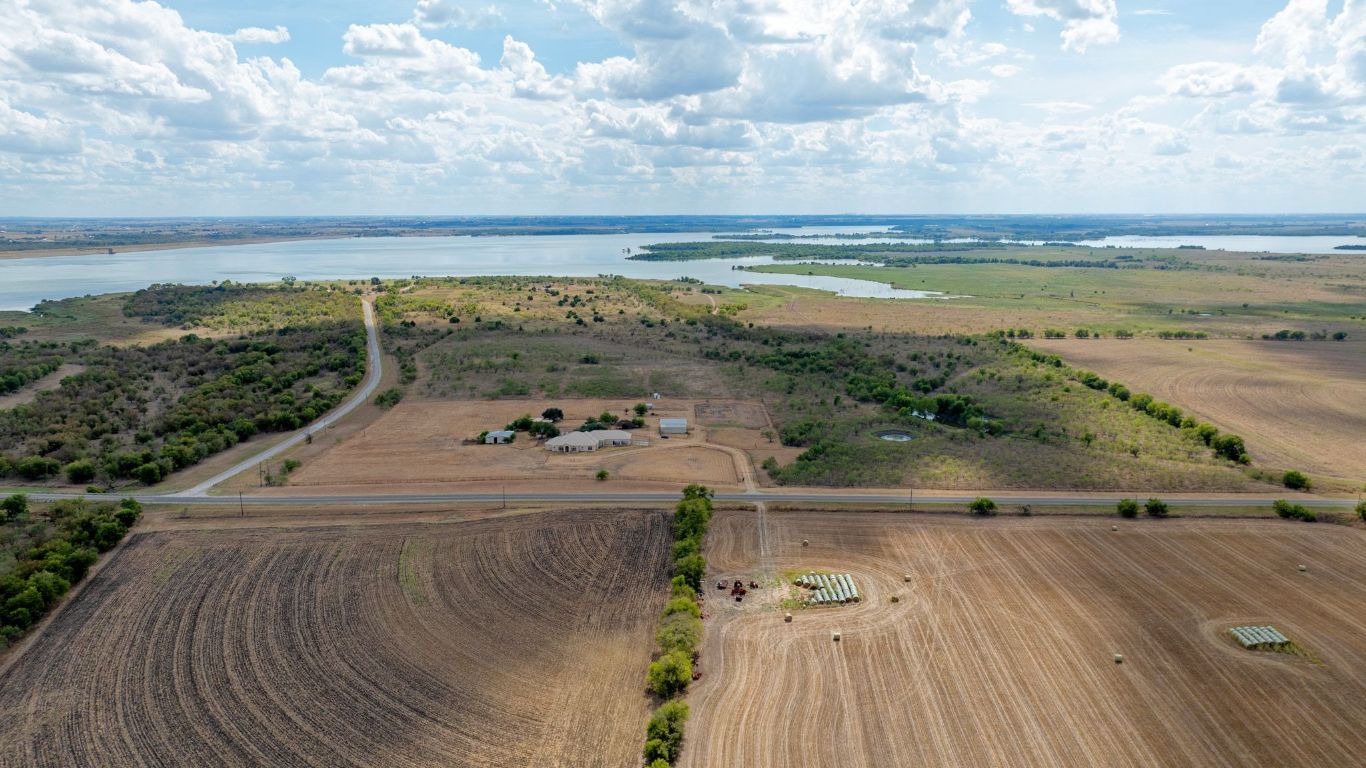 22300 Farm To Market Road 971 Granger, TX 76530 - Photo 3 of 37 a view of outdoor space with ocean view
