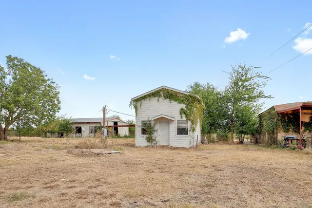 $2,500,000 | 22300 Farm To Market Road 971, Granger, TX 76530