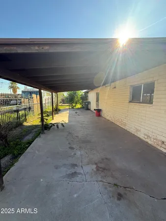 a view of a yard with a pathway