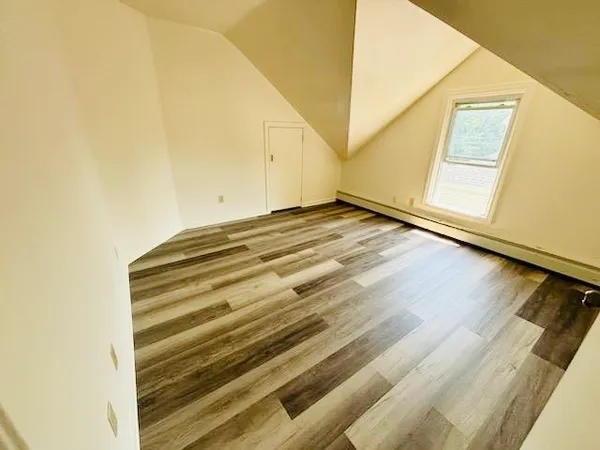 $1,675 | 201 Oakland Avenue, Unit 3, Providence, RI 02908