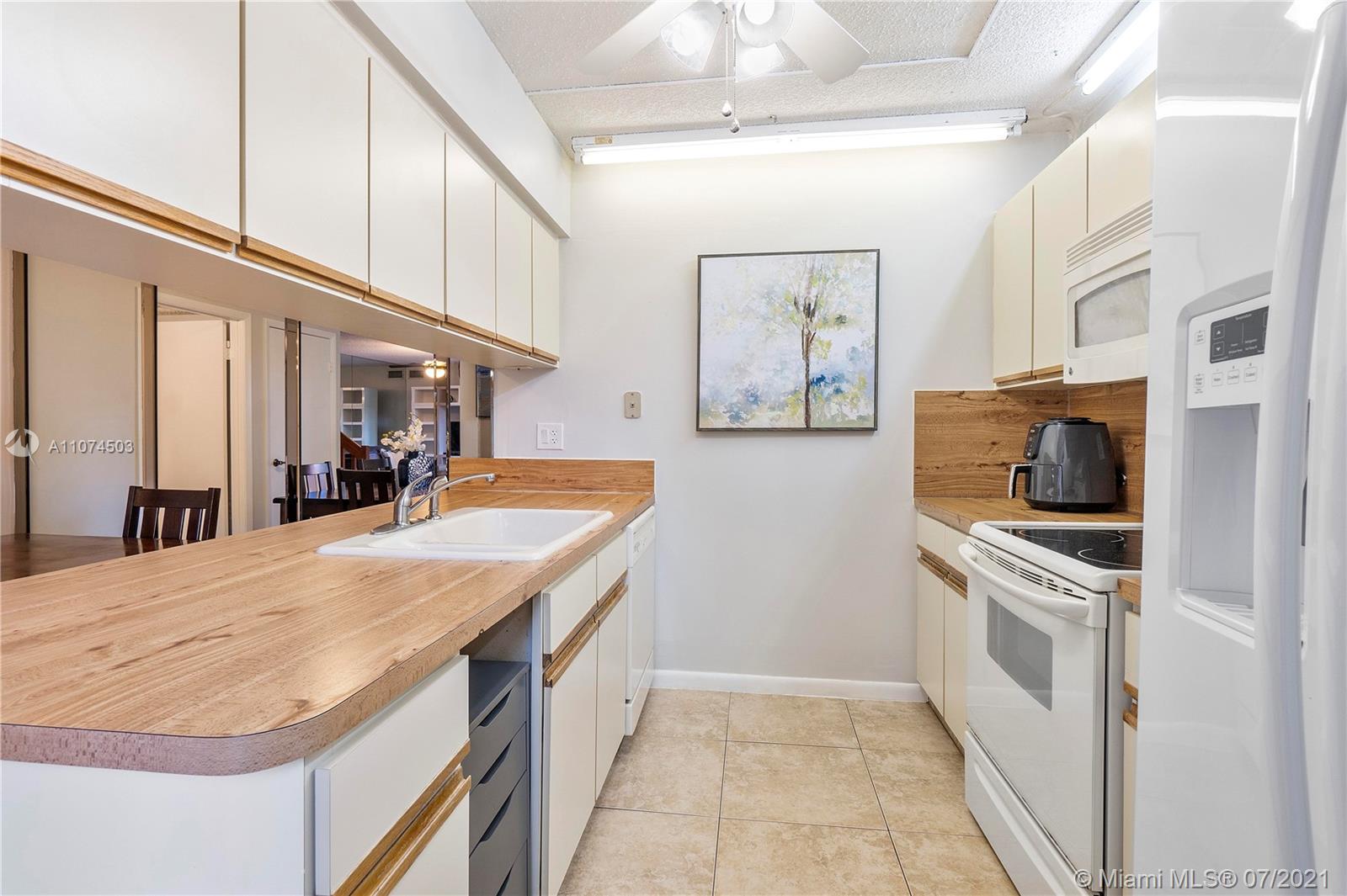 8363 Boca Rio Drive, Unit 8363 Boca Raton, FL 33433 - Photo 15 of 40