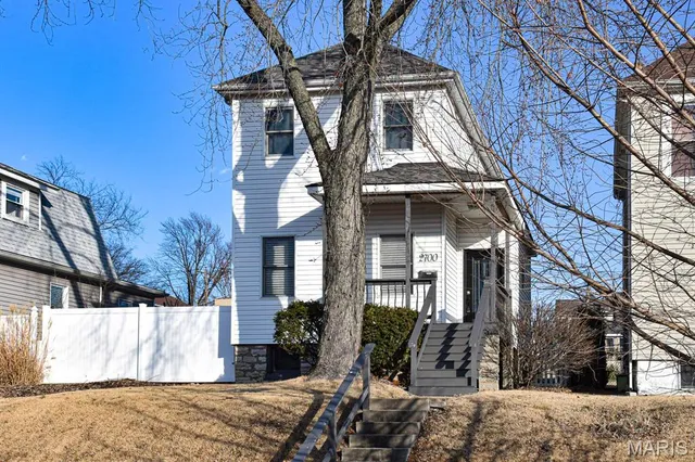 $2,350 | 2700 59th Street, St. Louis, MO 63139