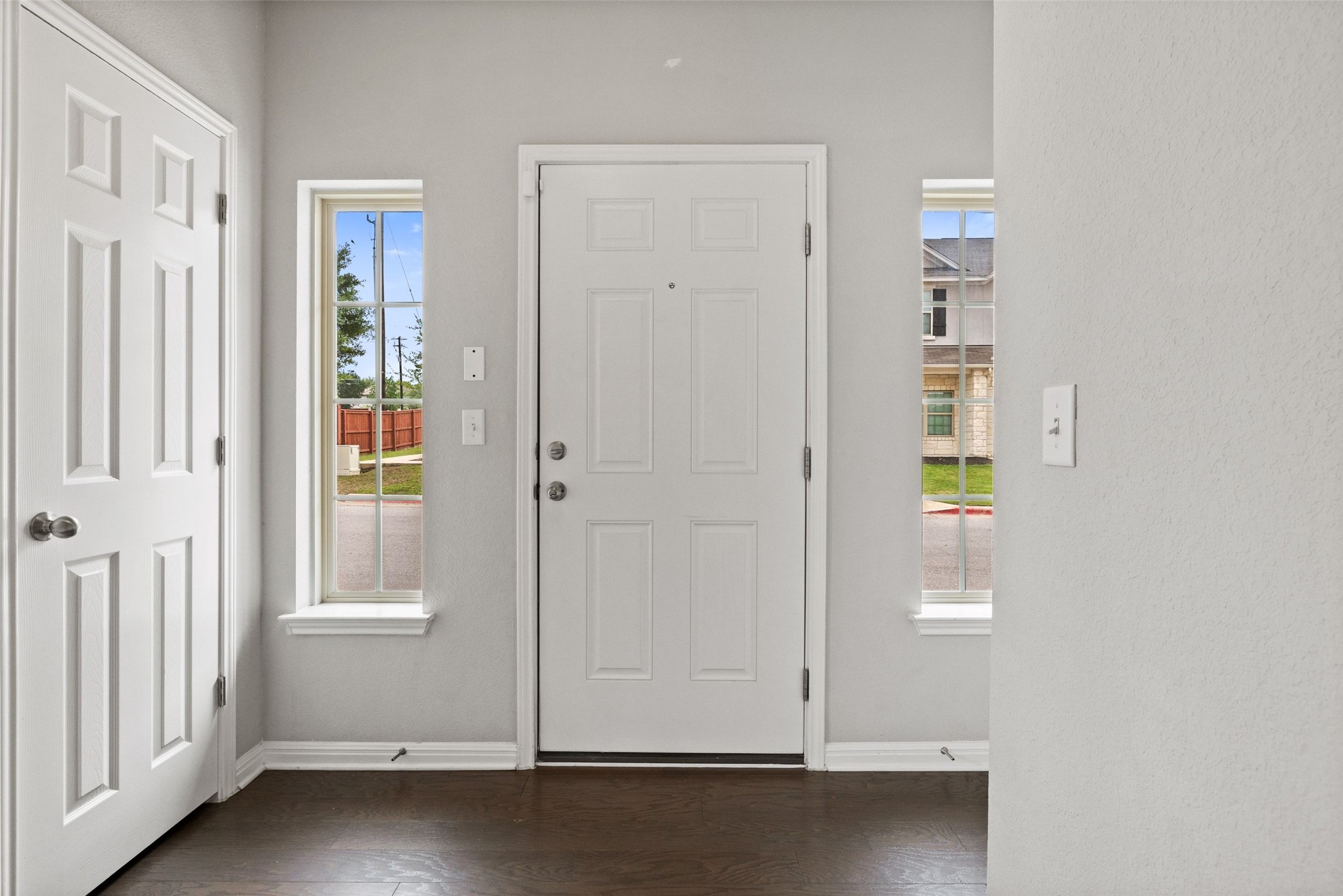 1615 Airedale Road Austin, TX 78748 - Photo 6 of 39 an empty room with windows