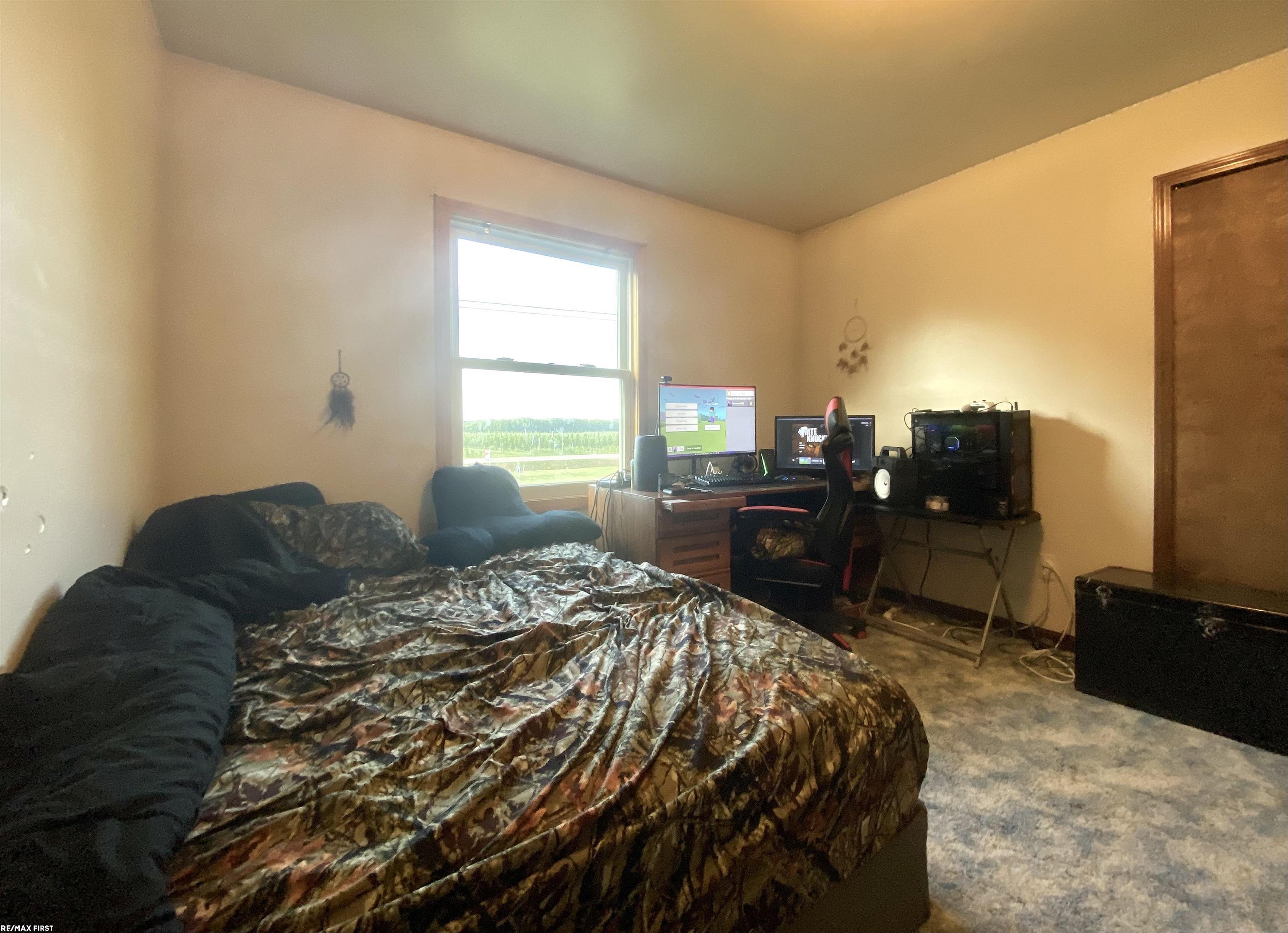 17250 Armada Center Road Armada, MI 48005 - Photo 25 of 32
