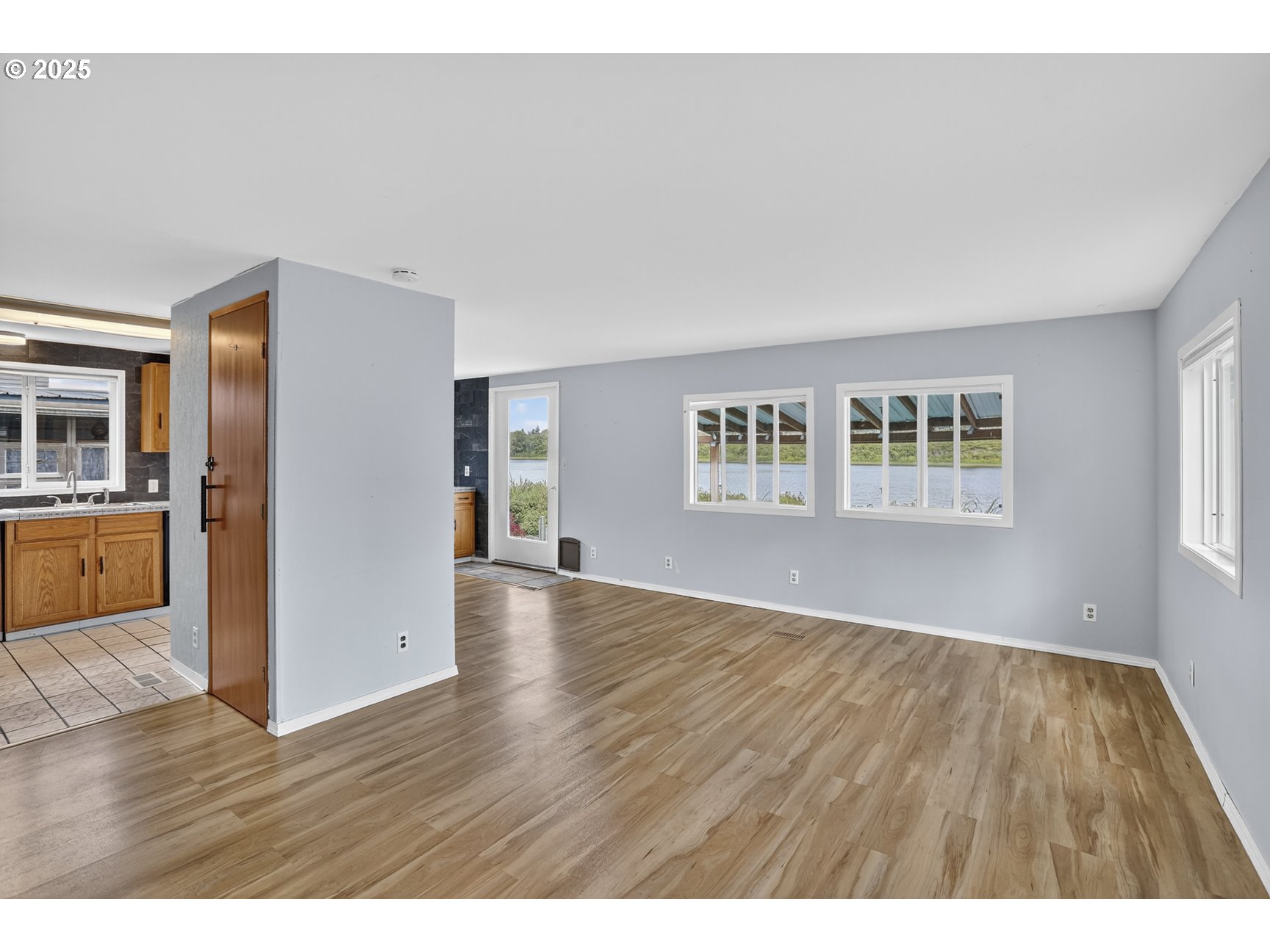 14940 Northwest Mill Road, Unit G Portland, OR 97231 - Photo 6 of 36