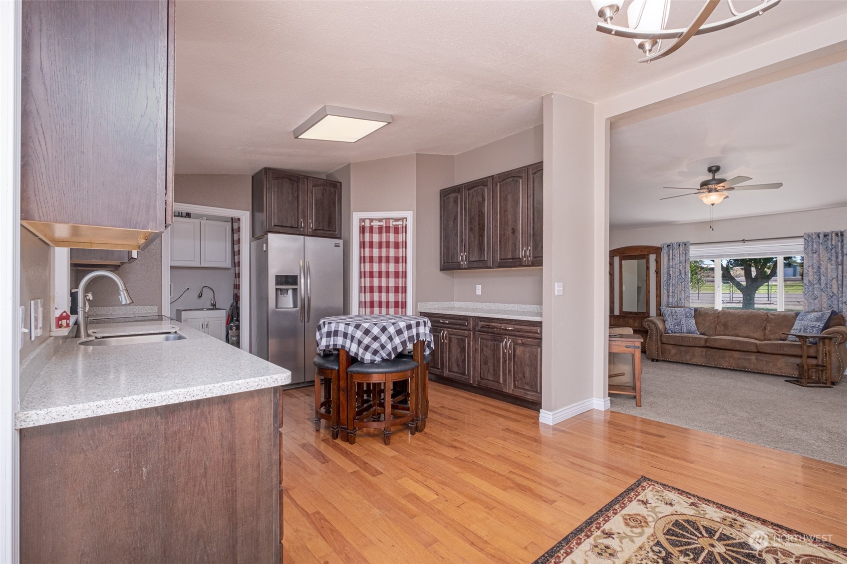 14196 Dodson Road Northwest Ephrata, WA 98823 - Photo 6 of 24 Gallery Image 6