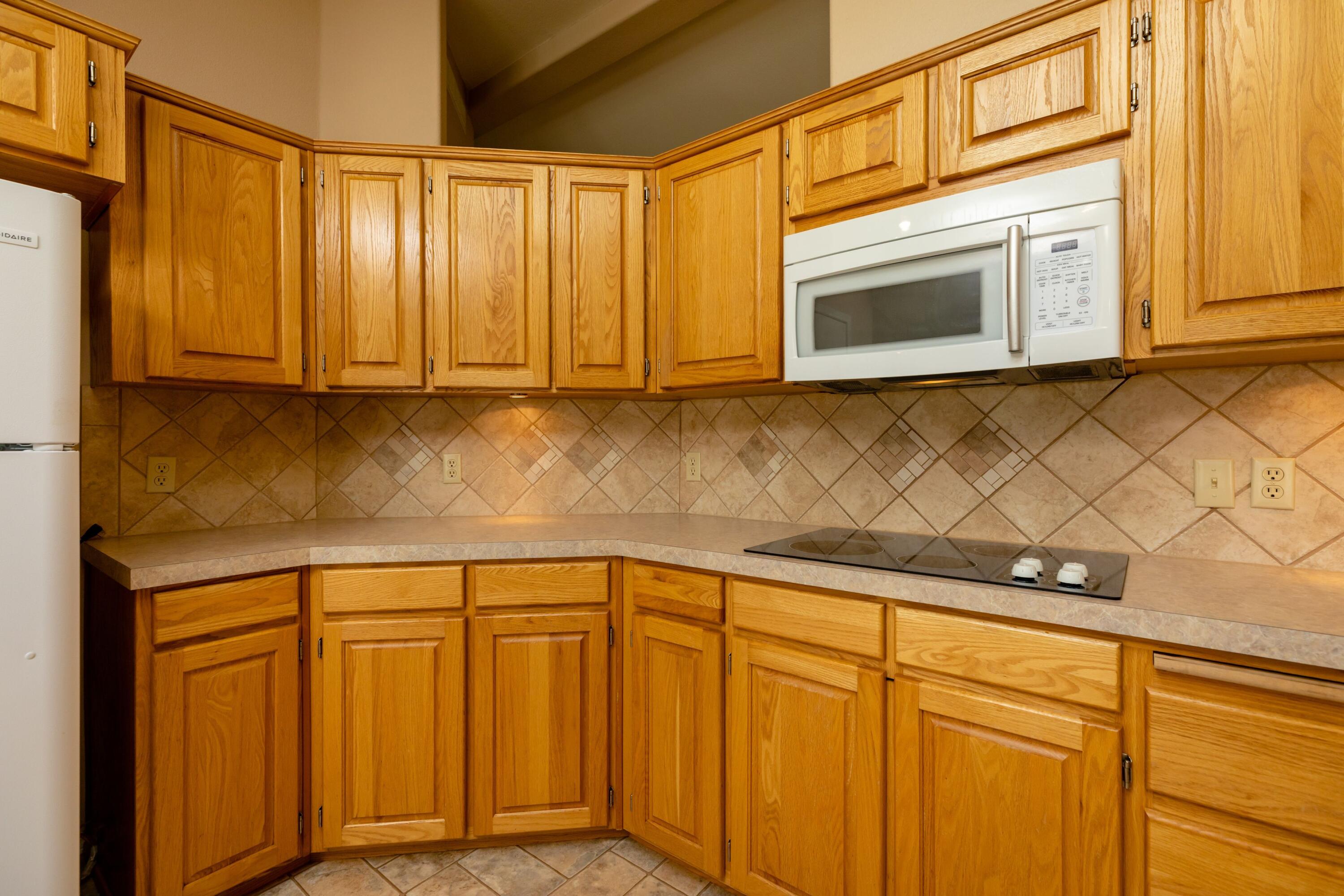 24201 South Poe Valley Road Klamath Falls, OR 97603 - Photo 34 of 79 39