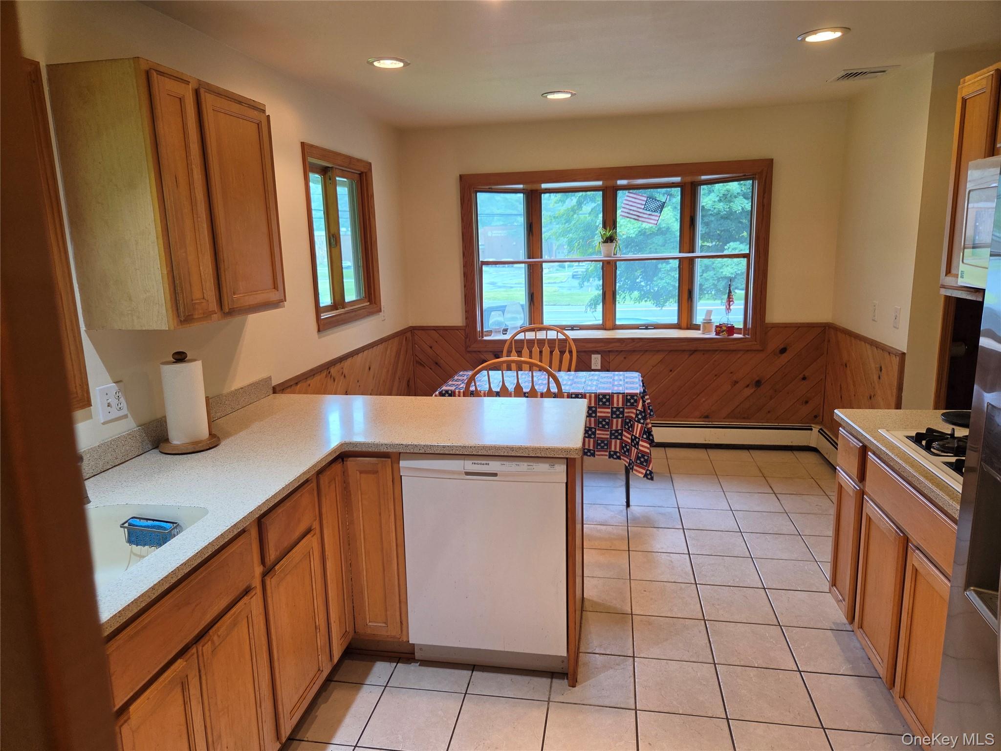 1248 Lakes Road Monroe, NY 10950 - Photo 5 of 21