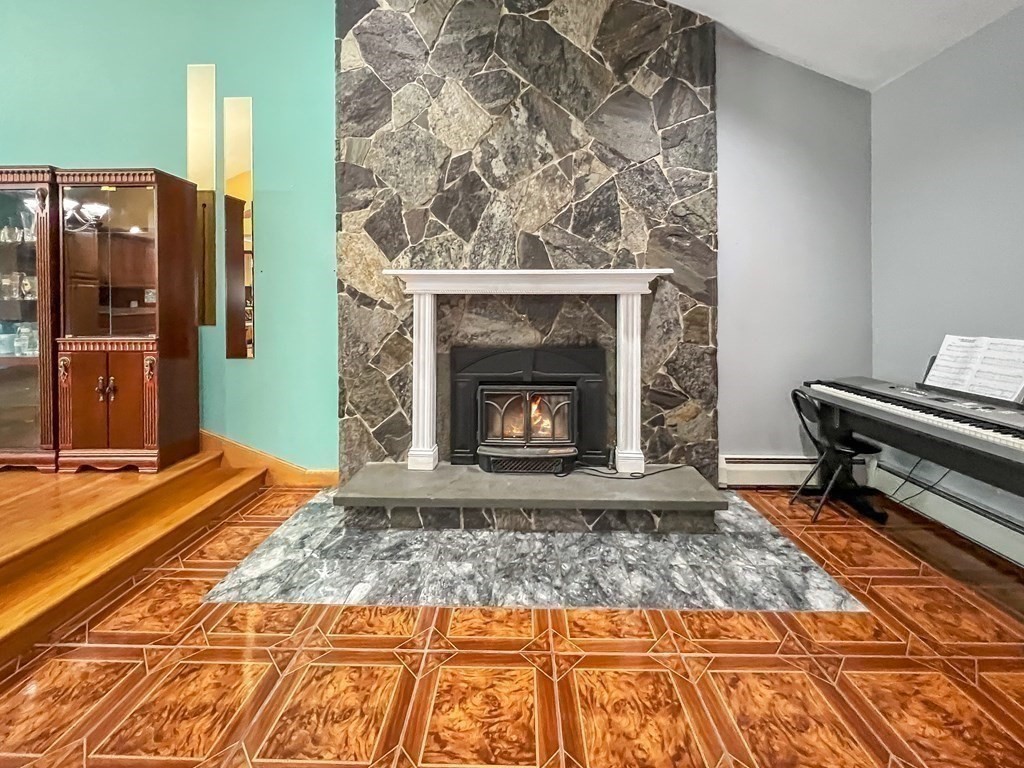 43 Hiatt Street Fall River, MA 02721 - Photo 13 of 38 Gallery Image 13