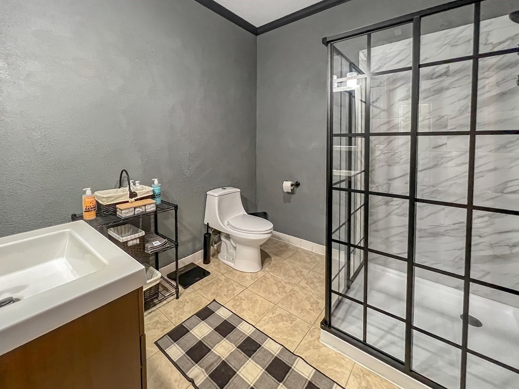 43 Hiatt Street Fall River, MA 02721 - Photo 29 of 38 Gallery Image 29