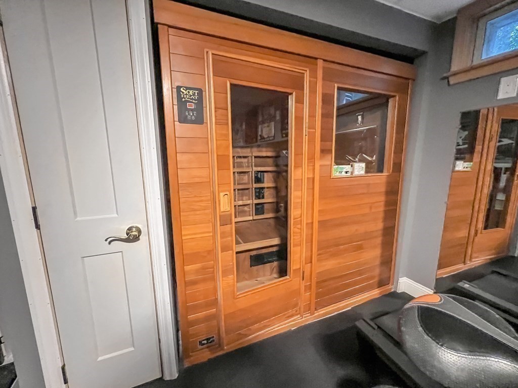 43 Hiatt Street Fall River, MA 02721 - Photo 33 of 38 Gallery Image 33