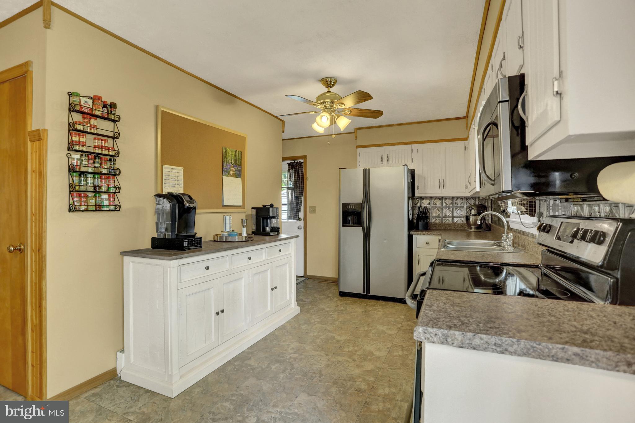 6780 Conway Road Harrisburg, PA 17111 - Photo 11 of 33 Gallery Image 11
