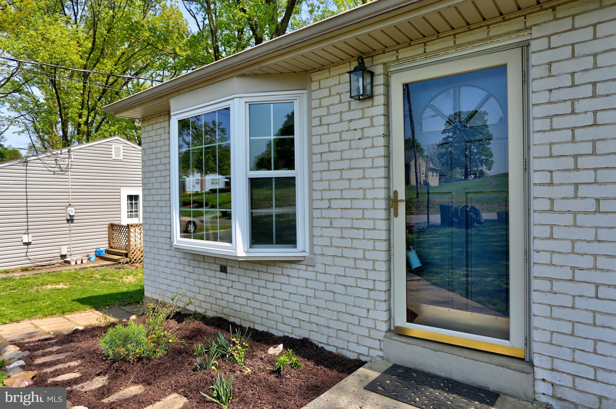 6780 Conway Road Harrisburg, PA 17111 - Photo 4 of 33 Gallery Image 4
