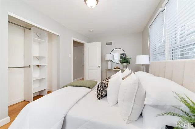 $250,000 | 206 Eldridge Avenue, Rock Hill, MO 63119