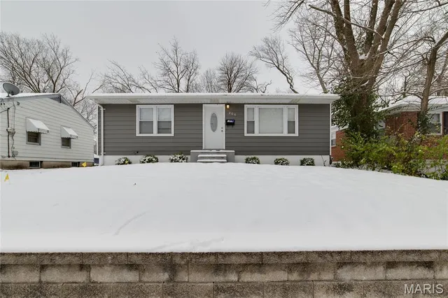 $250,000 | 206 Eldridge Avenue, Rock Hill, MO 63119