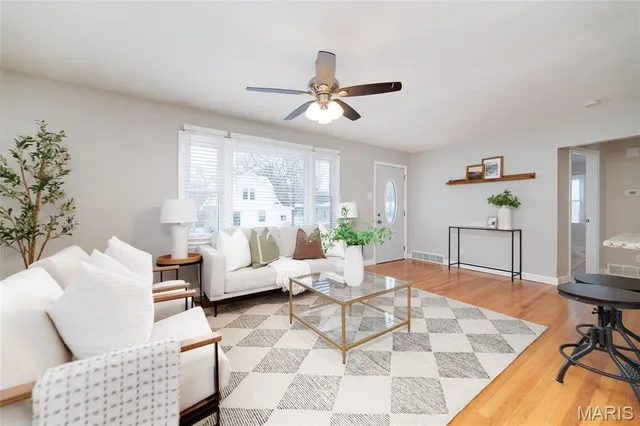 $250,000 | 206 Eldridge Avenue, Rock Hill, MO 63119