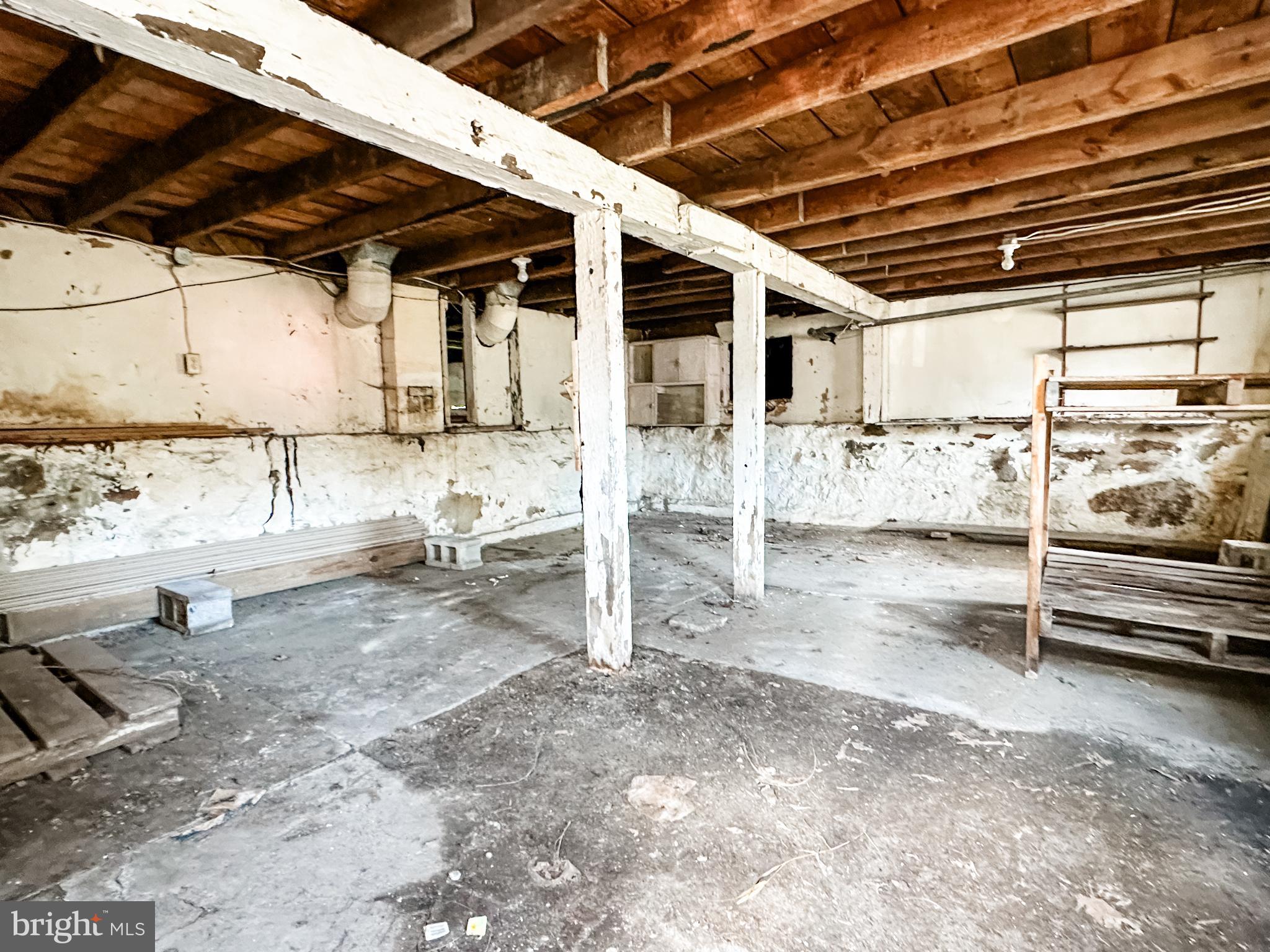 13204 Barrelville Road Northwest Mount Savage, MD 21545 - Photo 35 of 35 a view of a garage