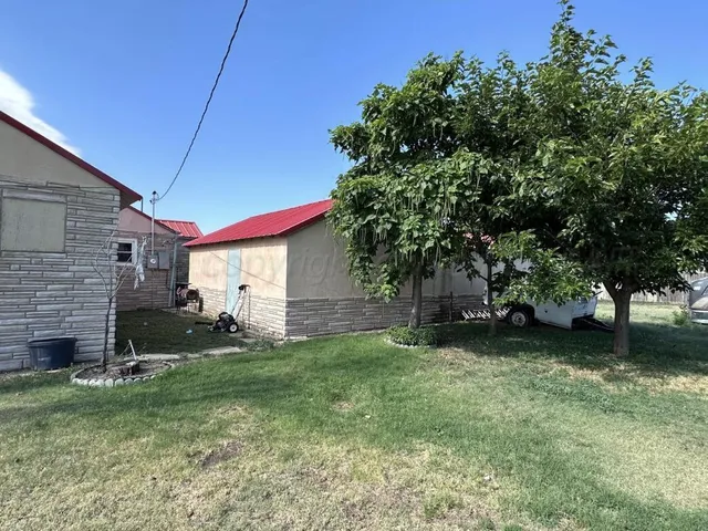 $149,999 | 310 Ave L, Sunray, TX 79086